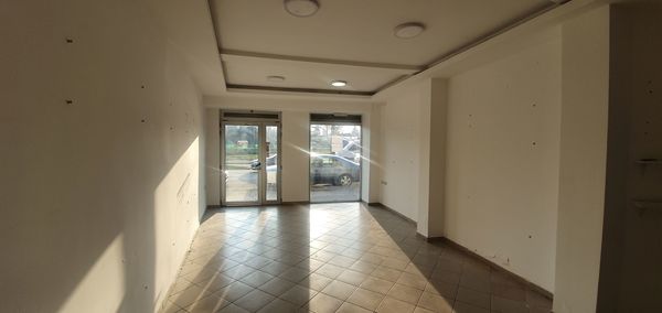 poslovni prostor, na prodaju, Zrenjanin, Širi centar