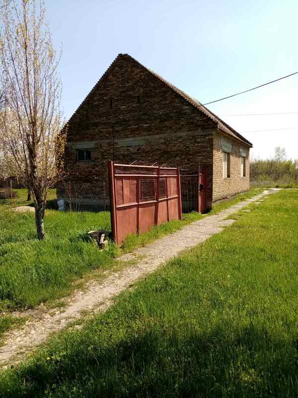 m2Gsigma nekretnine, Sečanj okolina, Jarkovac, dvoiposobna kuća na prodaju, 1134