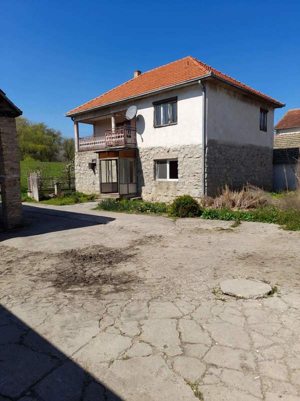 m2Gsigma nekretnine, Zrenjanin okolina, Knićanin, šestosobna kuća na prodaju, 1145