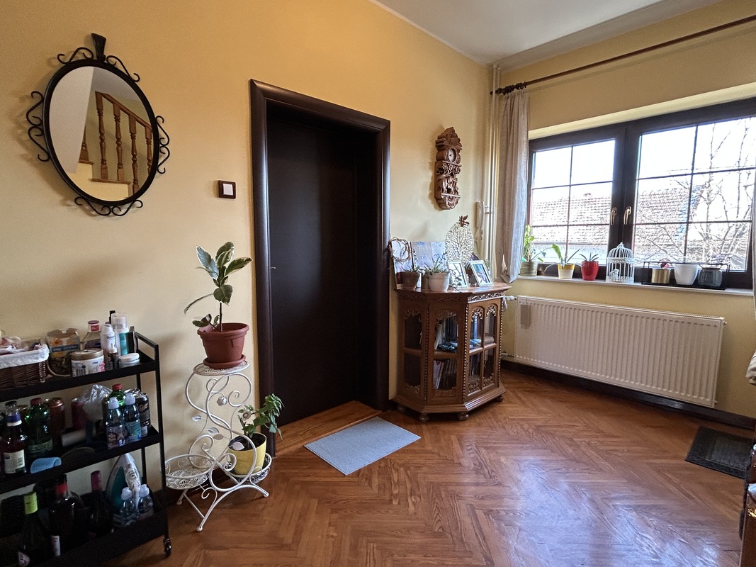 m2Gsigma nekretnine, Zrenjanin, Žitni trg, četvorosobna kuća na prodaju, 2288
