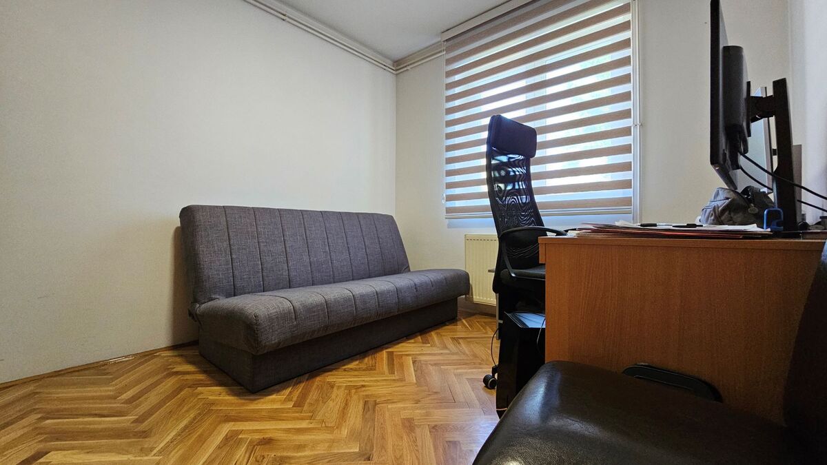 m2Gsigma nekretnine, Zrenjanin, Lesnina, petosobna kuća na prodaju, 2358