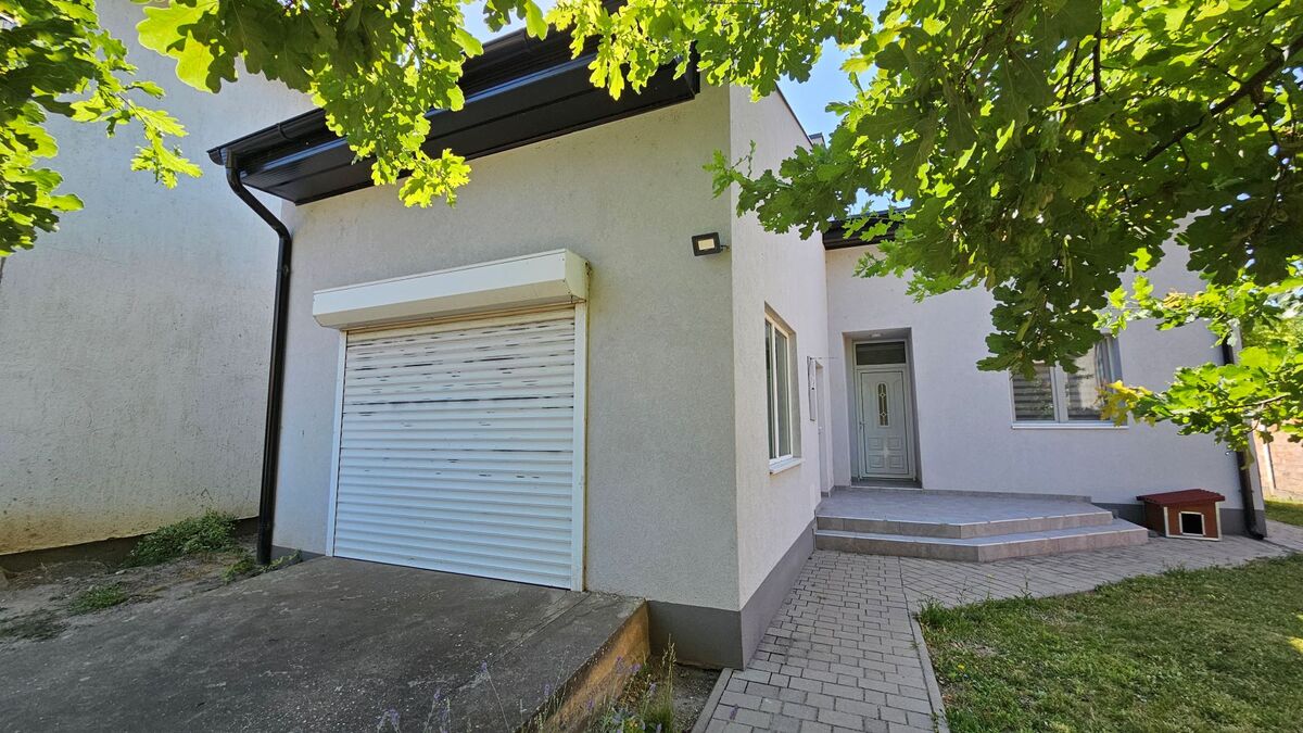 m2Gsigma nekretnine, Zrenjanin, Lesnina, petosobna kuća na prodaju, 2358