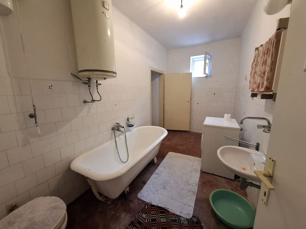 m2Gsigma nekretnine, Zrenjanin, Mužlja, petosobna kuća na prodaju, 2375