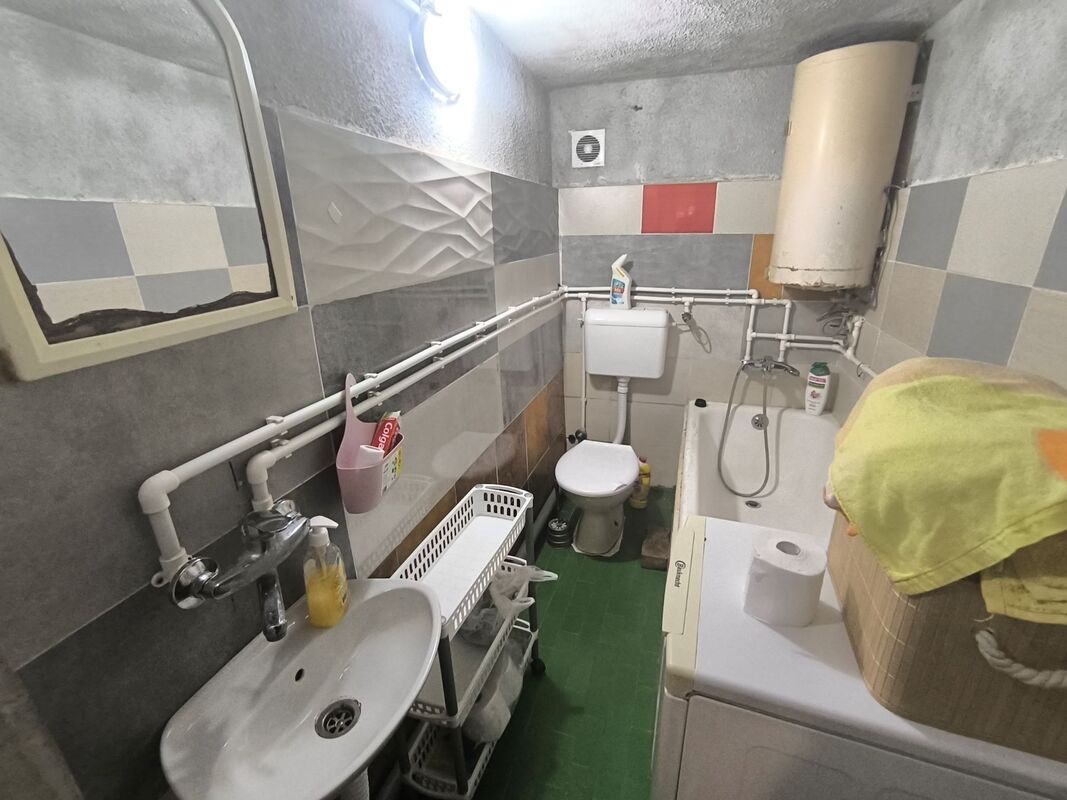 m2Gsigma nekretnine, Zrenjanin, Šumica, više od šest soba kuća na prodaju, 2411