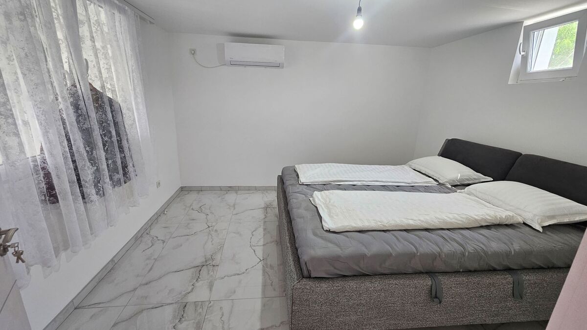 m2Gsigma nekretnine, Zrenjanin okolina, Melenci, trosobna kuća na prodaju, 2421