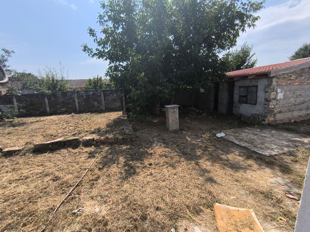 m2Gsigma nekretnine, Zrenjanin okolina, Melenci, trosobna kuća na prodaju, 2422