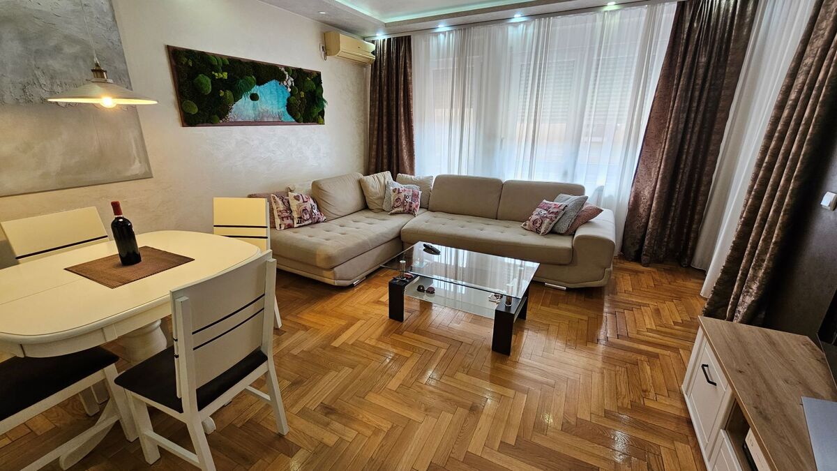 m2Gsigma nekretnine, Zrenjanin, Žitni trg, dvosoban stan na prodaju, 2423