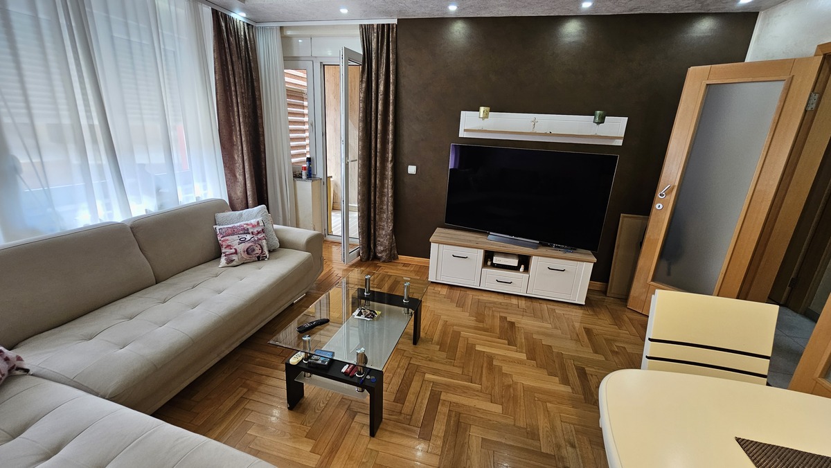 m2Gsigma nekretnine, Zrenjanin, Žitni trg, dvosoban stan na prodaju, 2423