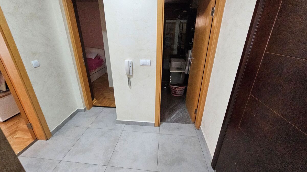 m2Gsigma nekretnine, Zrenjanin, Žitni trg, dvosoban stan na prodaju, 2423