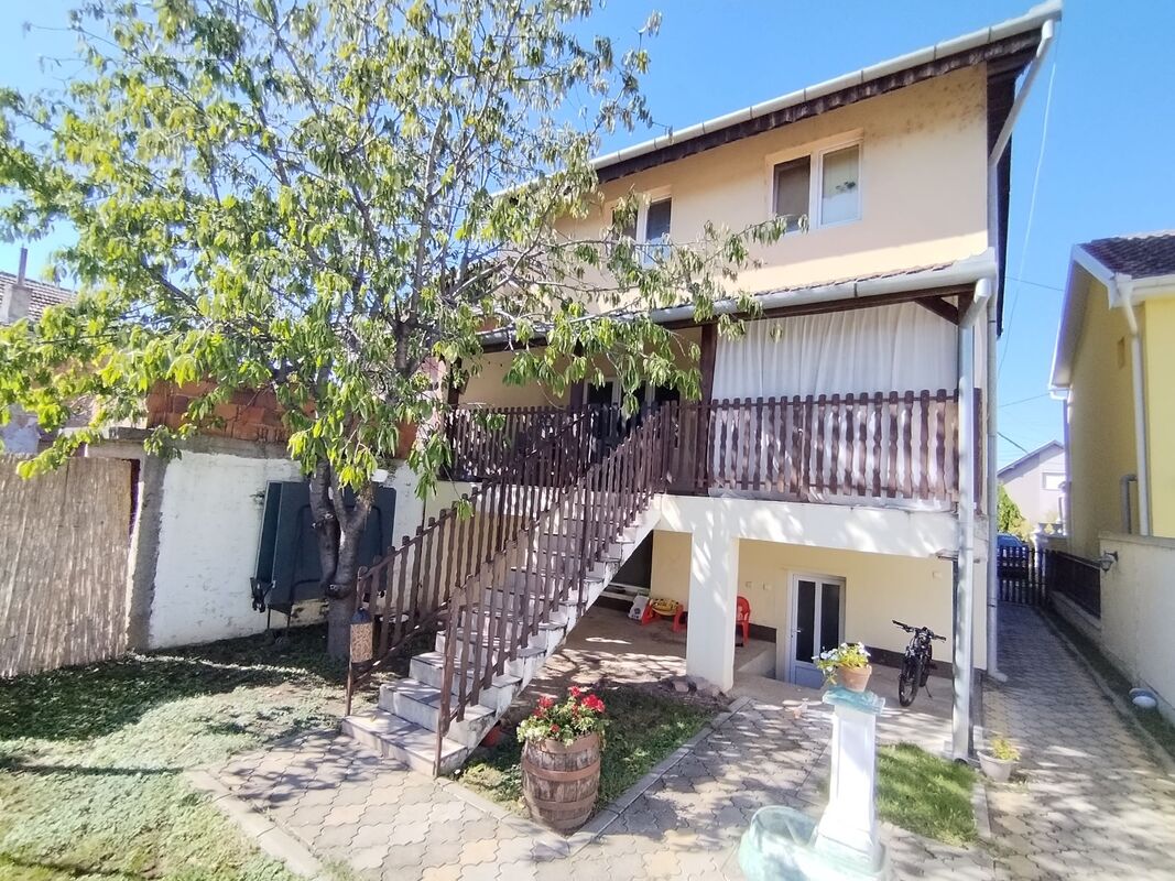 m2Gsigma nekretnine, Zrenjanin, Gradnulica, petosobna kuća na prodaju, 2444