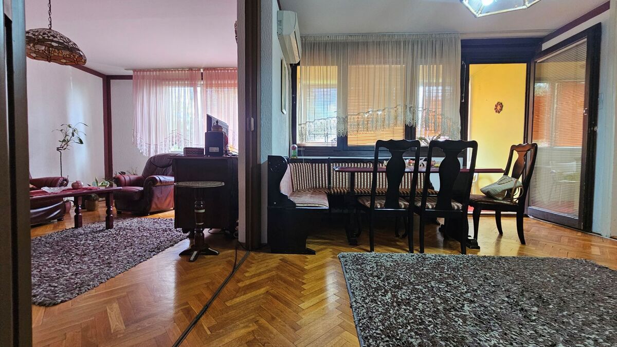 m2Gsigma nekretnine, Zrenjanin, 4. jul, trosoban stan na prodaju, 2445