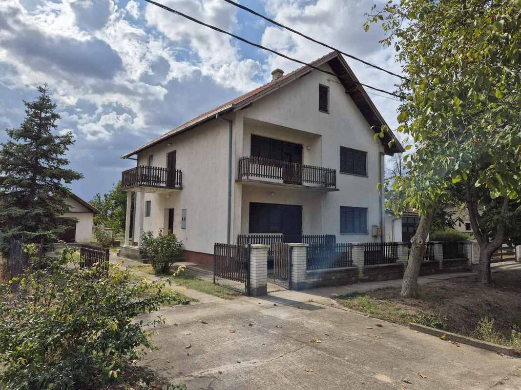 m2Gsigma nekretnine, Zrenjanin okolina, Klek, petosobna kuća na prodaju, 2449
